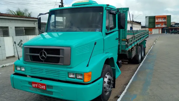 Mercedes Benz 1618 Reduziada