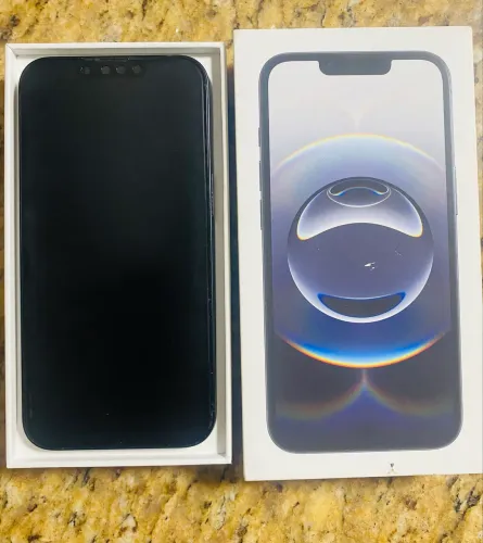 iPhone 16e