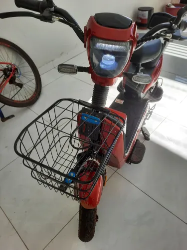 Vendo Bicicleta Elétrica Bike 7  da Elemovi 1000 w