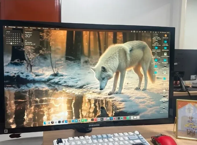 Monitor Samsung 28° 4k super conservado sem marcas de uso 