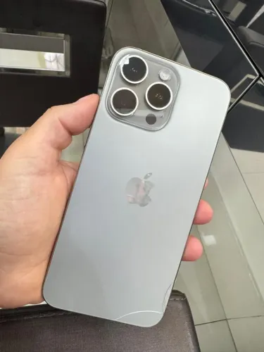 iPhone 15 pro Max 256 gigas