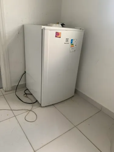 Frigobar Electrolux 