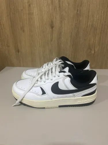 Tênis Nike TAM 37