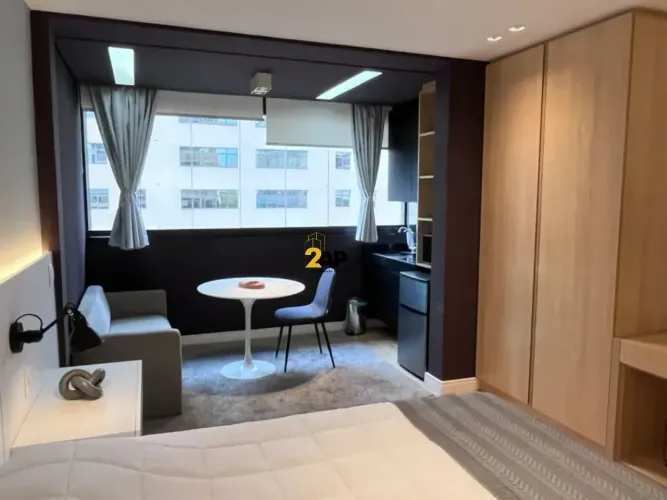 Apartamento mobiliado à venda na Vila Olímpia: 1 quarto, 1 banheiro, 1 vaga de garagem e 2