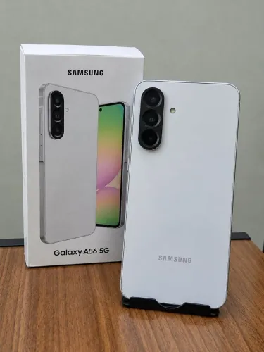 Samsung Galaxy A56 na caixa