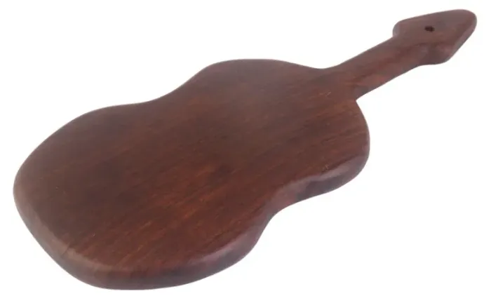 Tábua de picar formato violão
