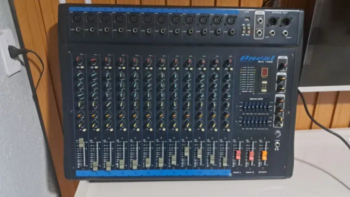 Mesa de som onel 12 canais se torna 24 canais 12 p10 equalizada efeito USB
