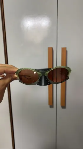 ? Oakley Plantaris ? Prizm Tungsten / Transparent Fern