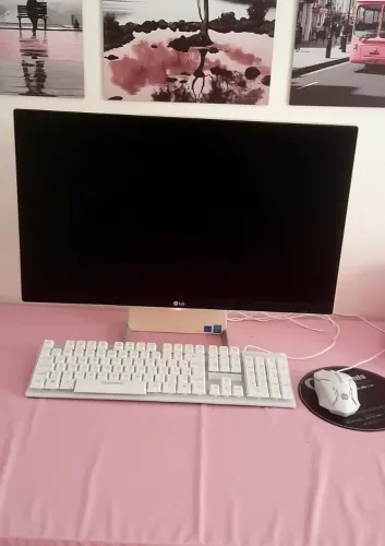 PC All in One LG + Teclado e Mouse Gamers (Extra)