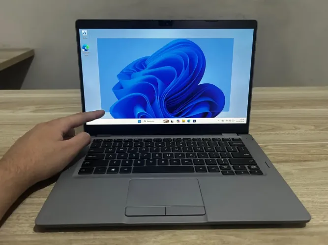 Notebook Dell 5310 2in1 i7 10ª 8GB 256SSD Touchscreen