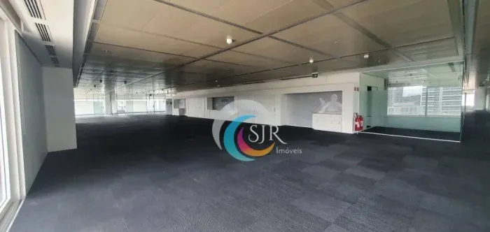 Laje mobiliada de 1411 m² com 50 vagas em Pinheiros - São Paulo/SP