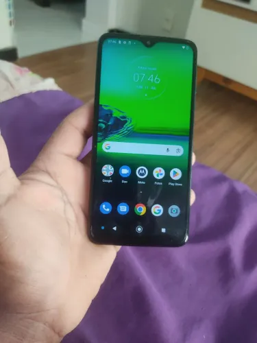 Moto g8 play