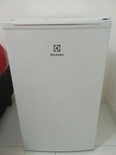 FRIGOBAR ELETROLUX 122 LITROS EXTREMAMENTE NOVO