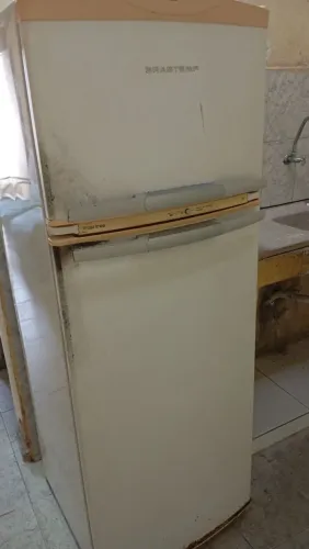 Vendo Geladeira Brastemp Frost Free tel: *