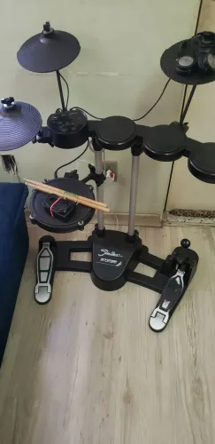 Bateria eletrônica shelter