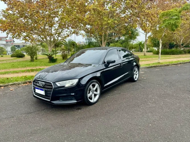 Audi A3 Sedan 1.4 TFSI Flex Tiptronic 4P 2018