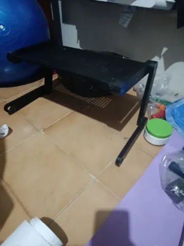 Mesinha metal várias posições de $120 por $60