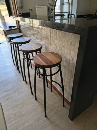 4 Banquetas 75cm