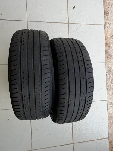VENDO 2 pneus RUNFLAT EM BOM ESTADO