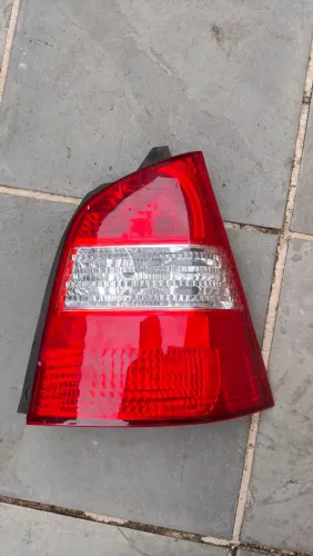 Lanterna traseira direita Nissan livina 2008 a 2014 original