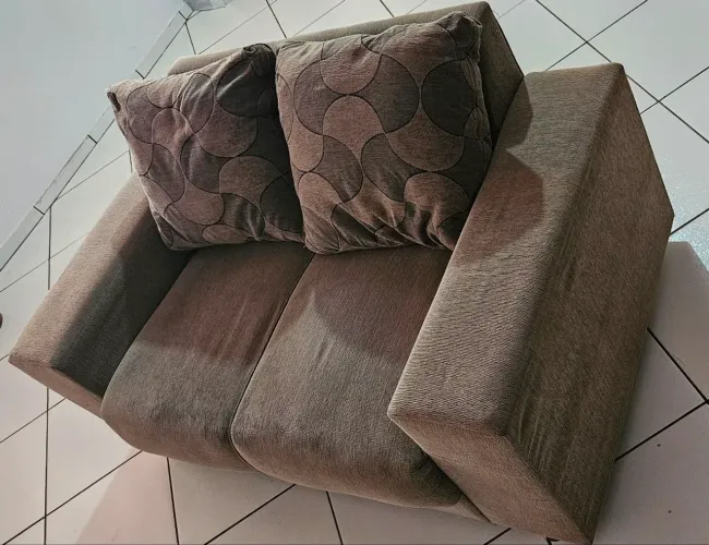 Sofá 2 lugares