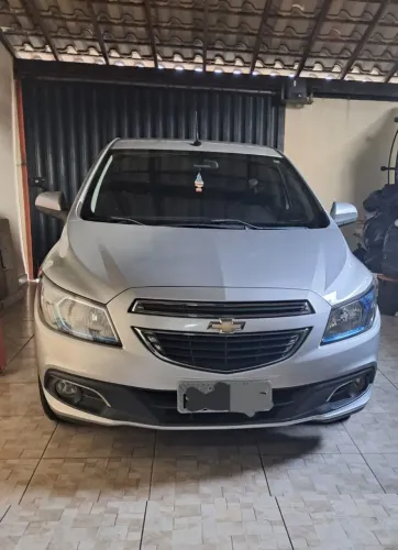 Chevrolet Onix Hatch LT 1.4 8V Flex Power Mec. 4P 2015