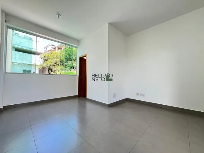 Sala comercial à venda no Buritis