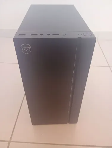 Gabinete TGT G250 em bom estado (semi-novo)