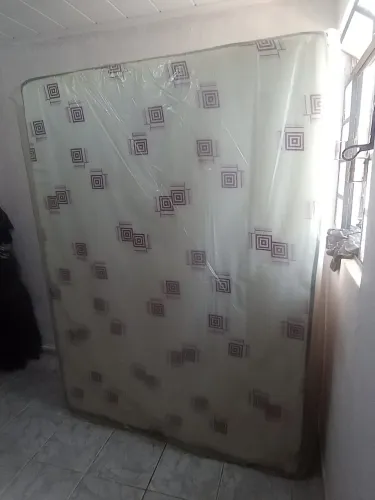 BASE DE CAMA CASAL NUNCA USADA