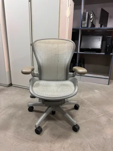 Herman Miller Aeron