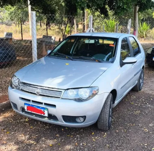 Fiat Palio HLX 1.8 MPI 8V 103cv 4P 2004