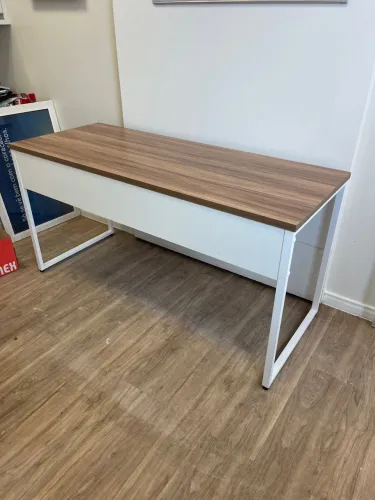 MESA DE ESCRITORIO 1.50x0.60 LOJA IKONOFFICE