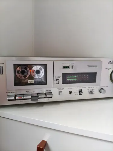 Tape Deck AKAI CS-M02 em excelente estado!