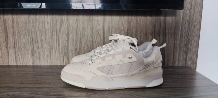 Tênis Adidas Bege 41