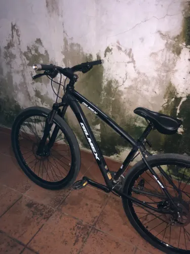 Vende-se bicicleta aro 29 ou trocasse por celular redmi note 15 ou de algum interesse