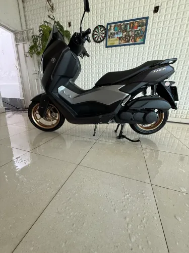 NMAX 160 conect