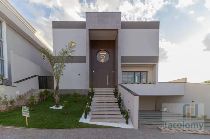 Casa à venda no Condomínio São Paulo II - Cotia