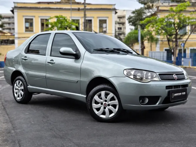 Fiat Siena HLX 1.8 MPI Flex 8V 4P 2005