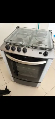 Fogão Electrolux elétrico seminovo