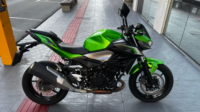 Kawasaki Z500 2025