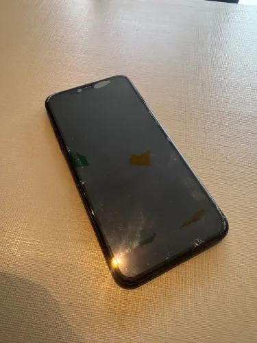 iPhone 11 Pro Max 256gb sem detalhes 