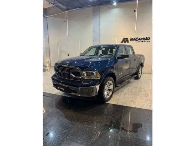 Ram Classic Laramie 5.7 V8 16V Gasolina 4X4 Aut. 2023
