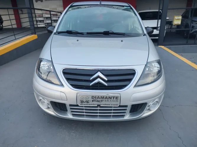 Citroen C3 GLX 1.4/ GLX Sonora 1.4 Flex 8V 5P 2012