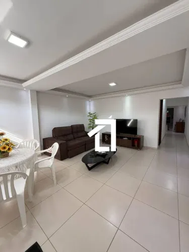 Casa Na Pajuçara Próxima À Orla | 4 Quartos | Terreno 4,43x60m | Espaço Para Moradia Ou Co