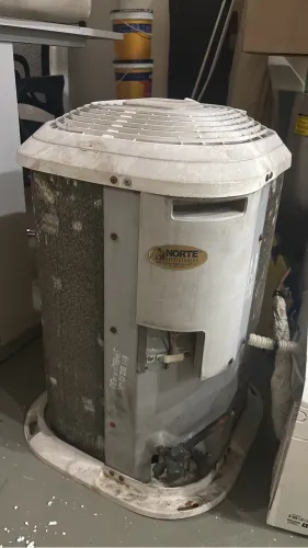 Ar split 12 mil Electrolux usada