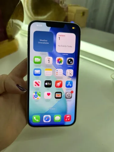 iPhone 14 128 gb todo original única dona, praticamente novo em excelente estado 