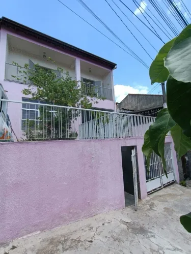 Casa com 4 dormitórios no Jardim Maria Antônia Prado
