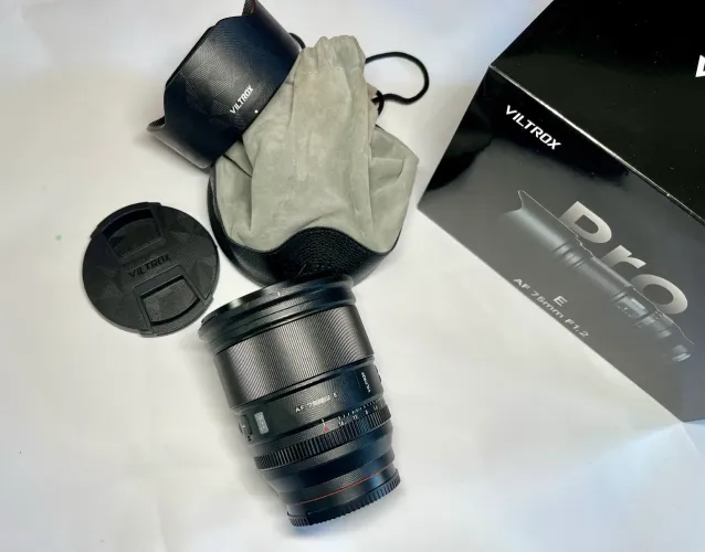 Lente Viltrox 75mm f1.2 e mount (apsc)