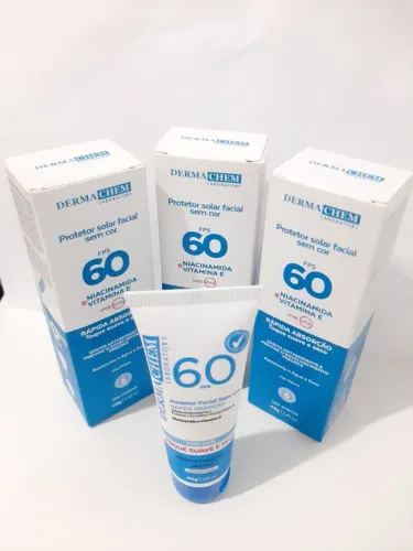 Protetor solar facial sem cor 60 FPS Dermachem