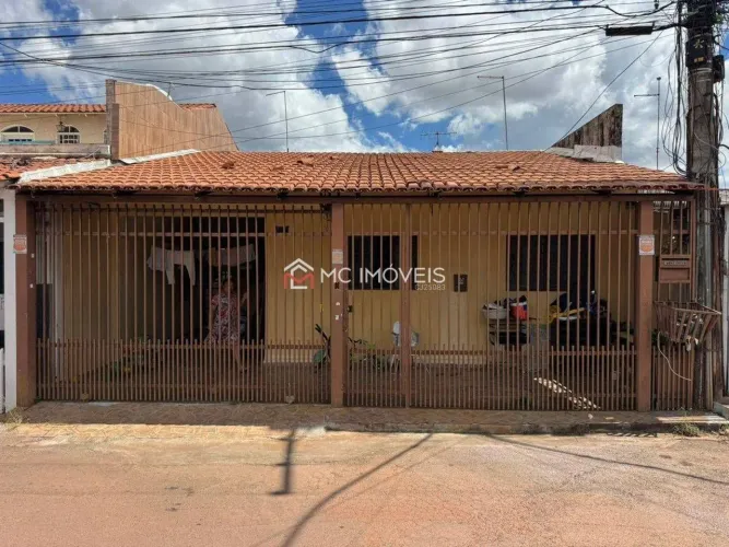 Casa à Venda na QNP 13 Conjunto O | 3 Quartos sendo 1 Suíte | Laje | Posição Nascente